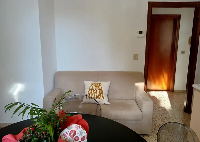Accogliente Bilocale Con Terrazzo A Pinarella Di - Cv006 Apartment Cervia