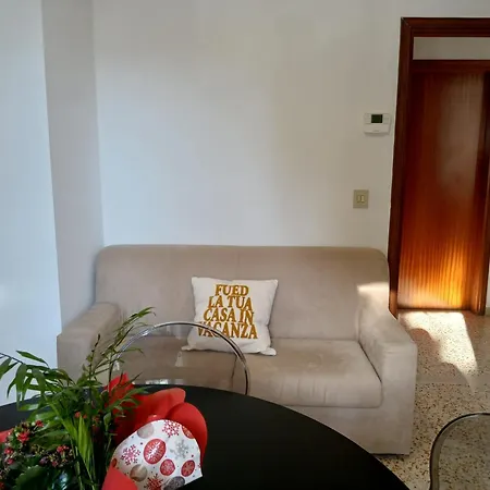Accogliente Bilocale Con Terrazzo A Pinarella Di - Cv006 Apartment Cervia